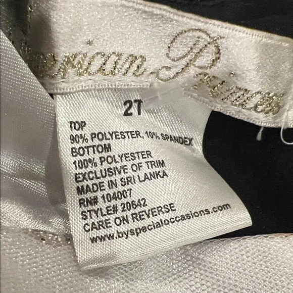 Great🎉 Condition ‘American Princess’ Black and White Dress with Red Accent, 2T - Picture 2 of 7